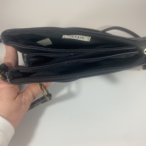 Crossbody clutch perfect for game day - Picture 2 of 7